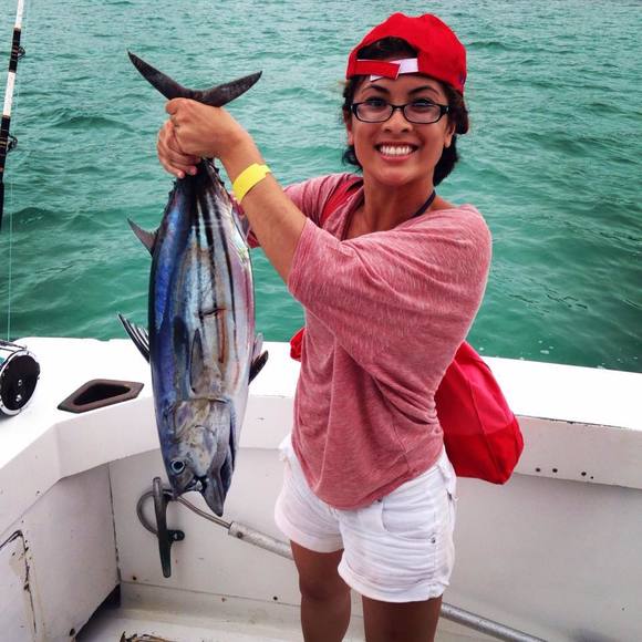 Meet your Posher, Ozelle - Picture 2 of 3