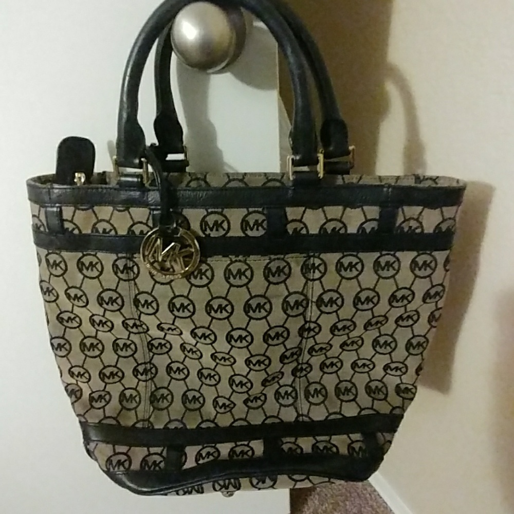 Genuine Michael Kors hand bag