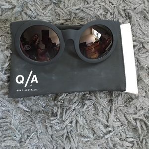 never worn in case Quay Australia sunglasses