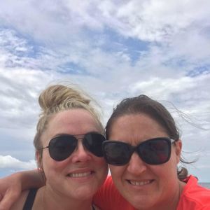 Meet your Posher, Lori