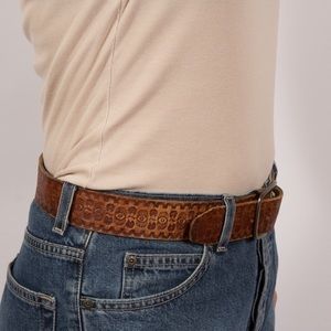 Leather belt with design, 33 inch