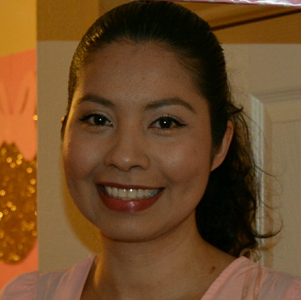 Meet your Posher, Roxana