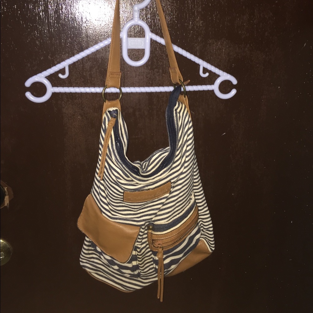 Striped shoulder bag