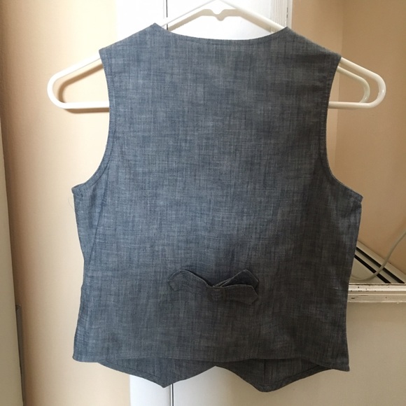GAP vest new with tags. - Picture 5 of 6