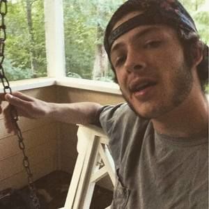 Meet your Posher, Cody