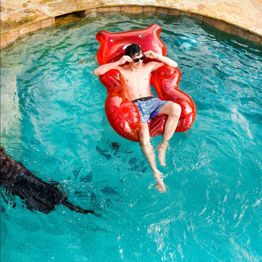 Meet your Posher, Lupe