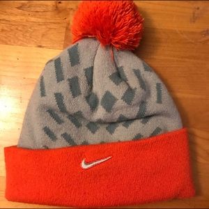 Nike elite winter hat