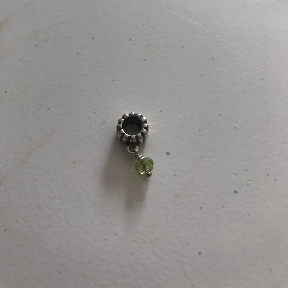 Pandora peridot (August) birthstone charm