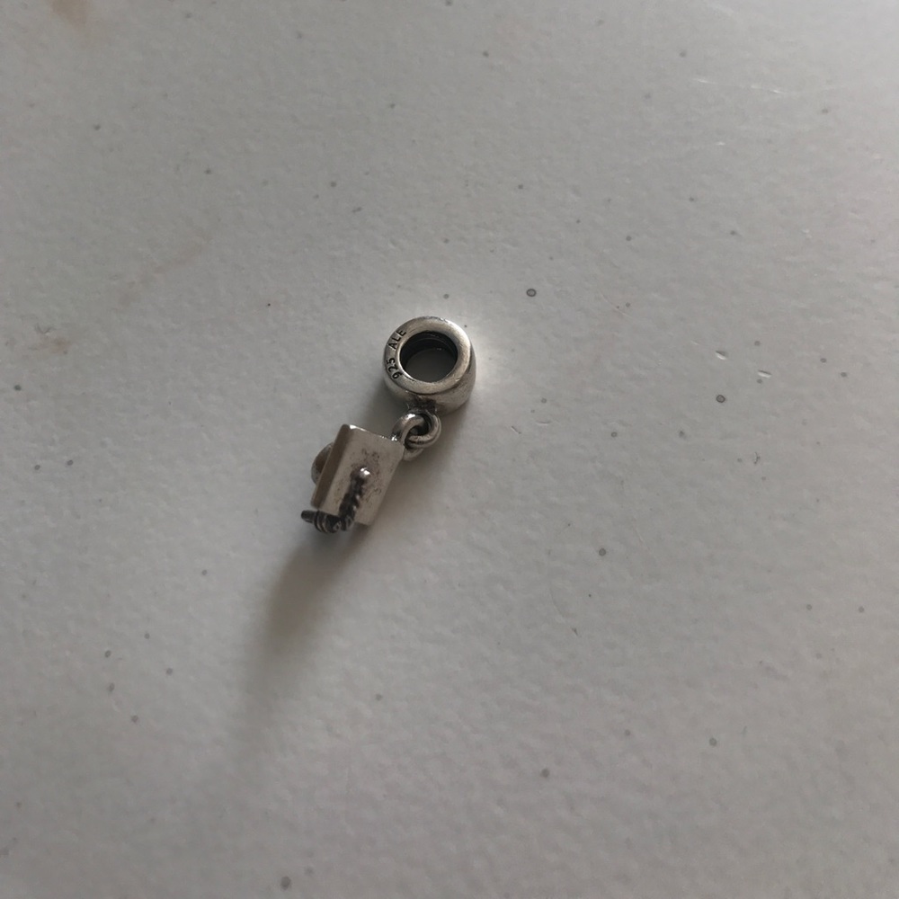 Pandora graduation cap charm