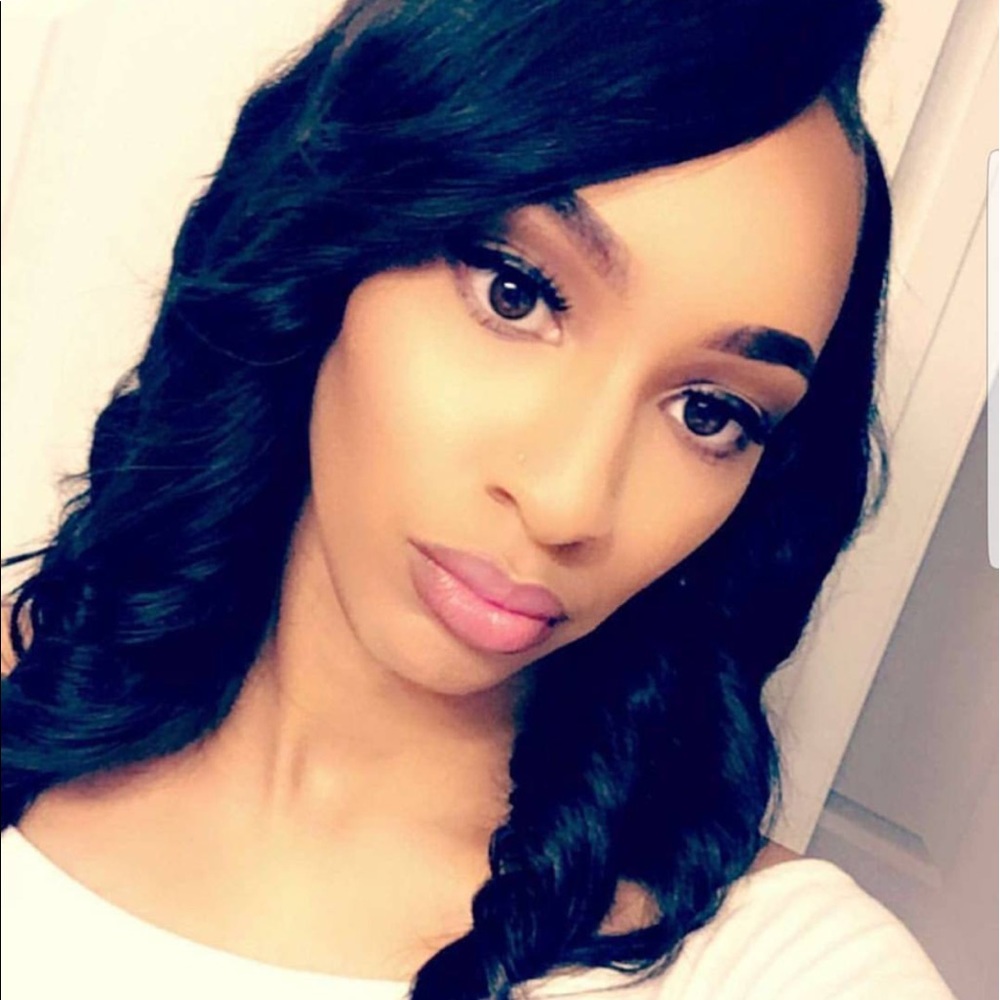 Meet your Posher, Jasmine