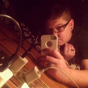 Meet your Posher, Rebecca