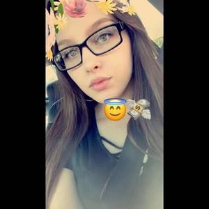 Meet your Posher, Lyssa