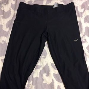Nike compressed Capri pants