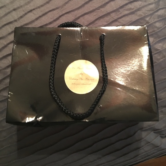 ✨NWT✨ La Pearla Pearls Pearl Earrings - D Peterson - Picture 4 of 5