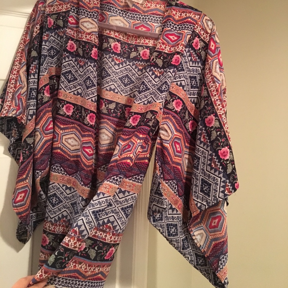 Kimono - Picture 2 of 2