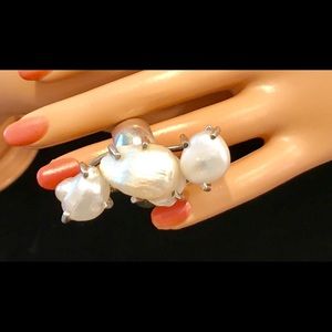 Lg white baroque pearl ring. Bought in Barcelona
