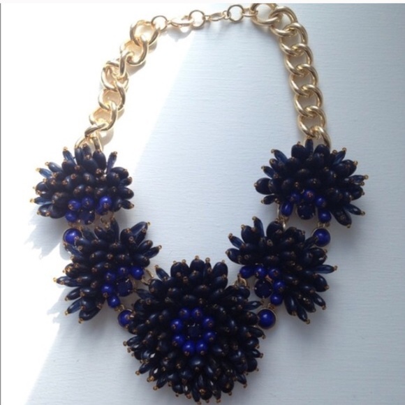 💓NEW💓Gorgeous Navy Big Beaded Statement Necklace - Picture 2 of 3