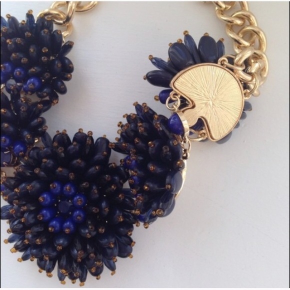 💓NEW💓Gorgeous Navy Big Beaded Statement Necklace - Picture 3 of 3