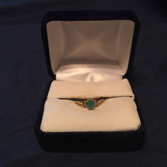 ✨NWT✨ Emerald & Baguette Cut Diamond 24K Gold Ring - Picture 2 of 8
