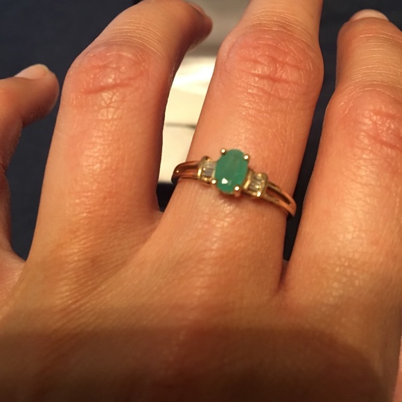 ✨NWT✨ Emerald & Baguette Cut Diamond 24K Gold Ring - Picture 6 of 8