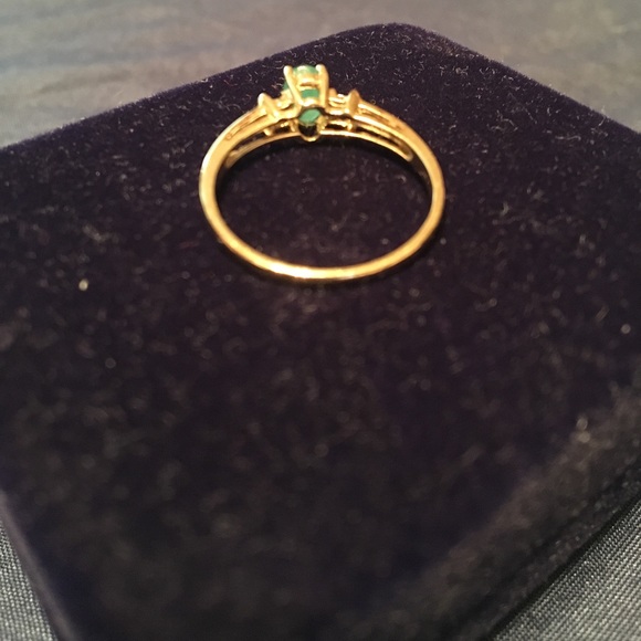 ✨NWT✨ Emerald & Baguette Cut Diamond 24K Gold Ring - Picture 7 of 8