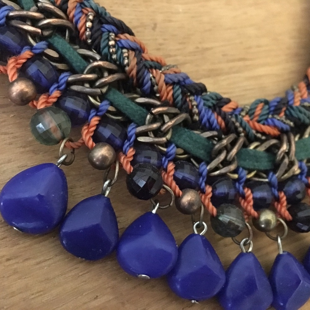 Mixed elements necklace, Zara.