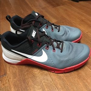 Men's Nike Metcon 1s.