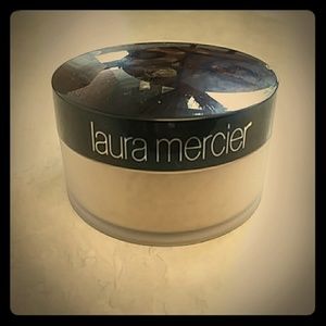 NEW Laura Mercier Translucent Loose Setting Powder