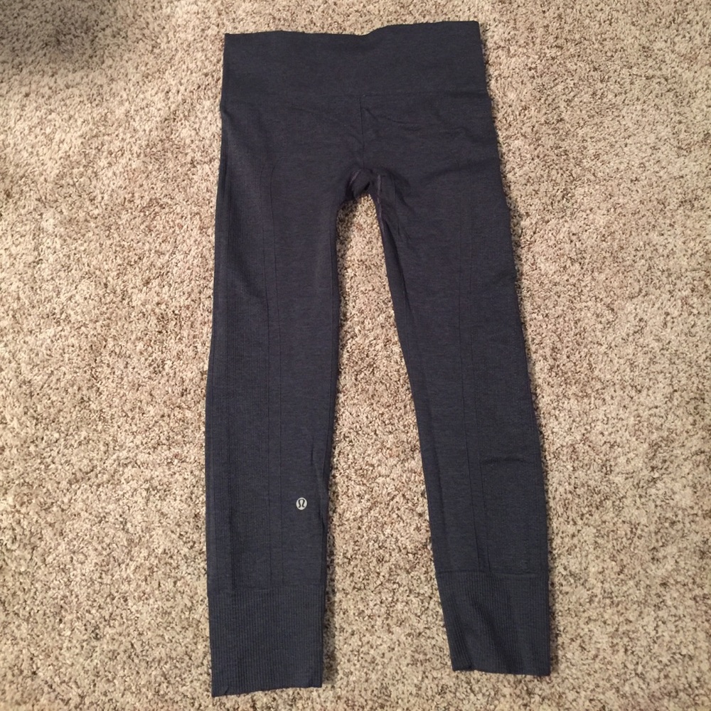 Lululemon Grey 3/4 length leggings