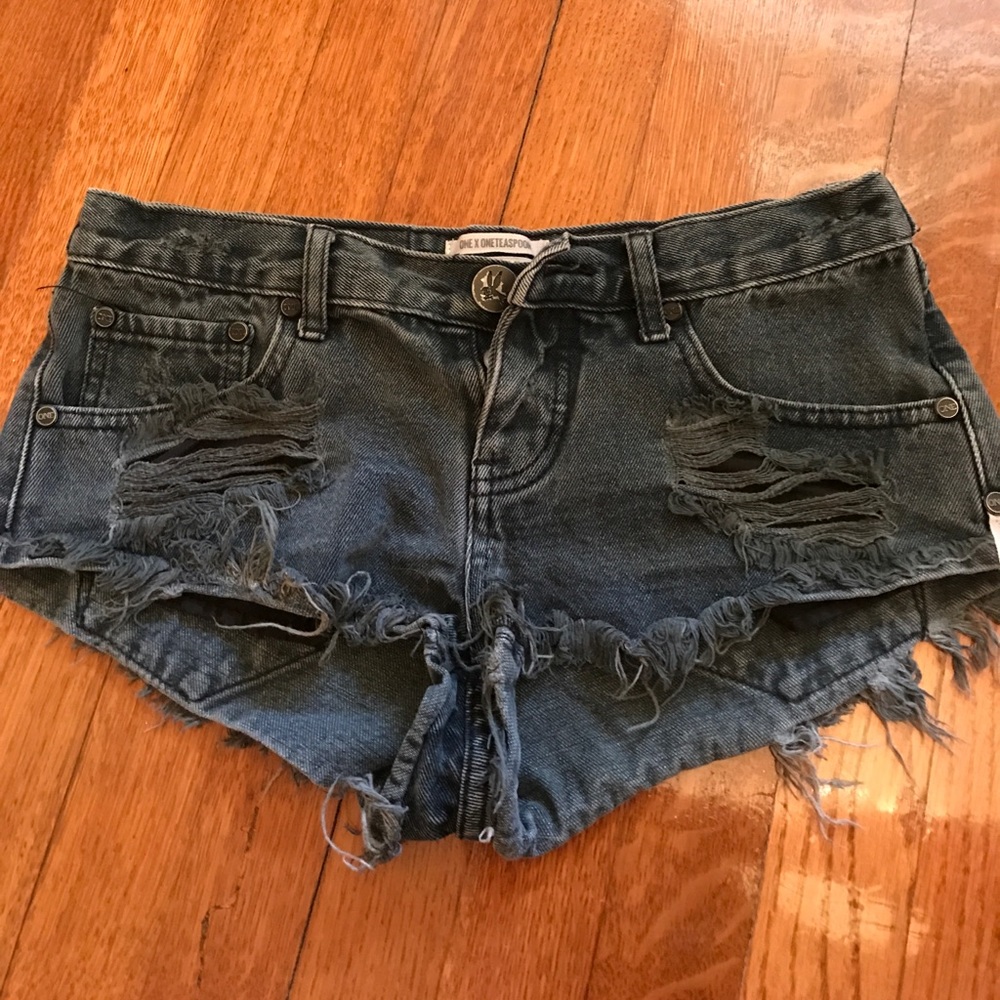 One teaspoon shorts