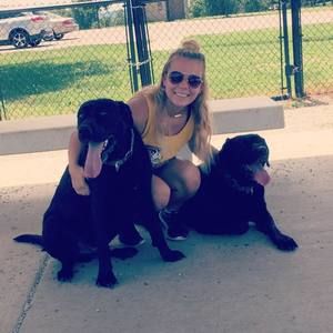 Meet your Posher, Desiree