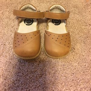 Livie & Luca size 5 toddler girl shoes