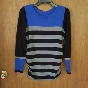 Light weight sweater