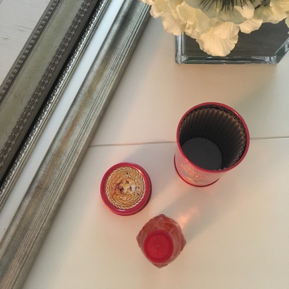 ✨NWT✨ VERSACE Perfume - Picture 3 of 4