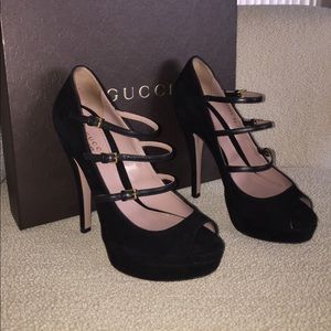 Gucci pump
