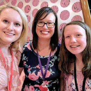 Meet your Posher, April