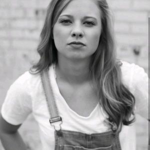 Meet your Posher, Savannah