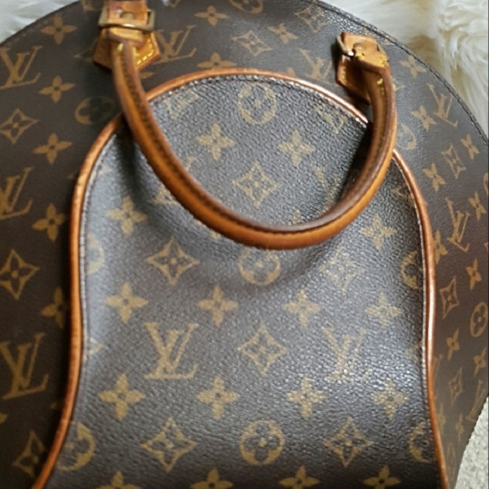 πSOLD ON ANOTHER SITE!πLOUIS VUITTON ELLIPSE - Picture 3 of 8