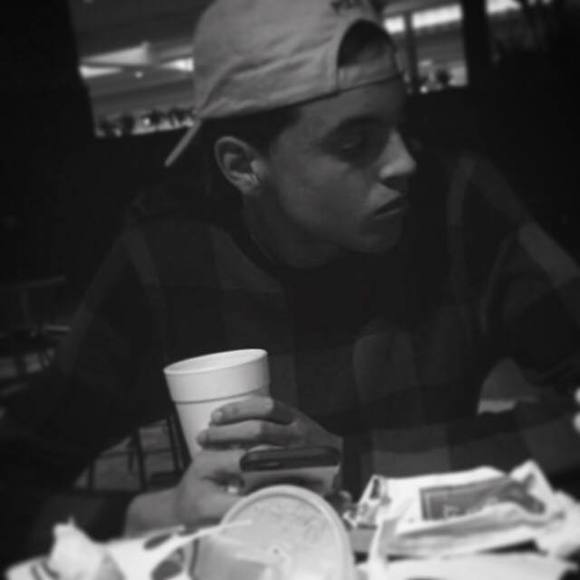 Meet your Posher, Noel - Picture 1 of 1