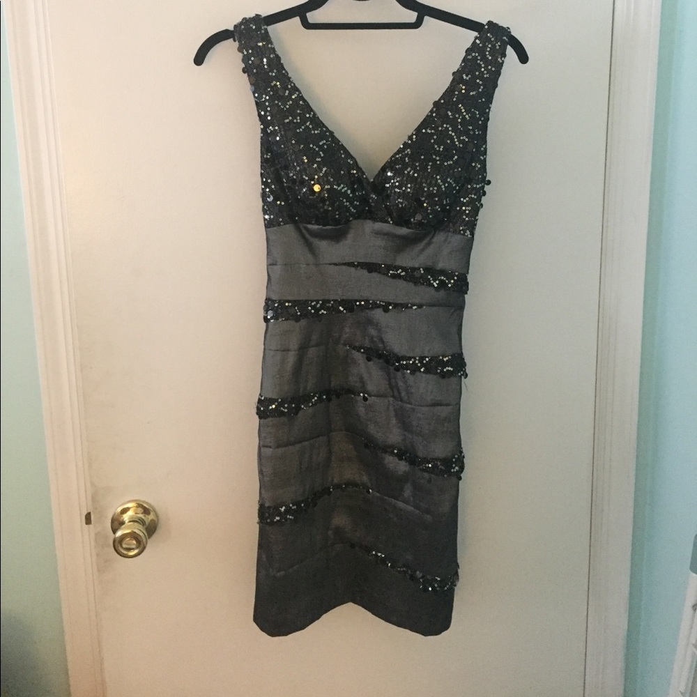 V neck sequined dark gray mini dress