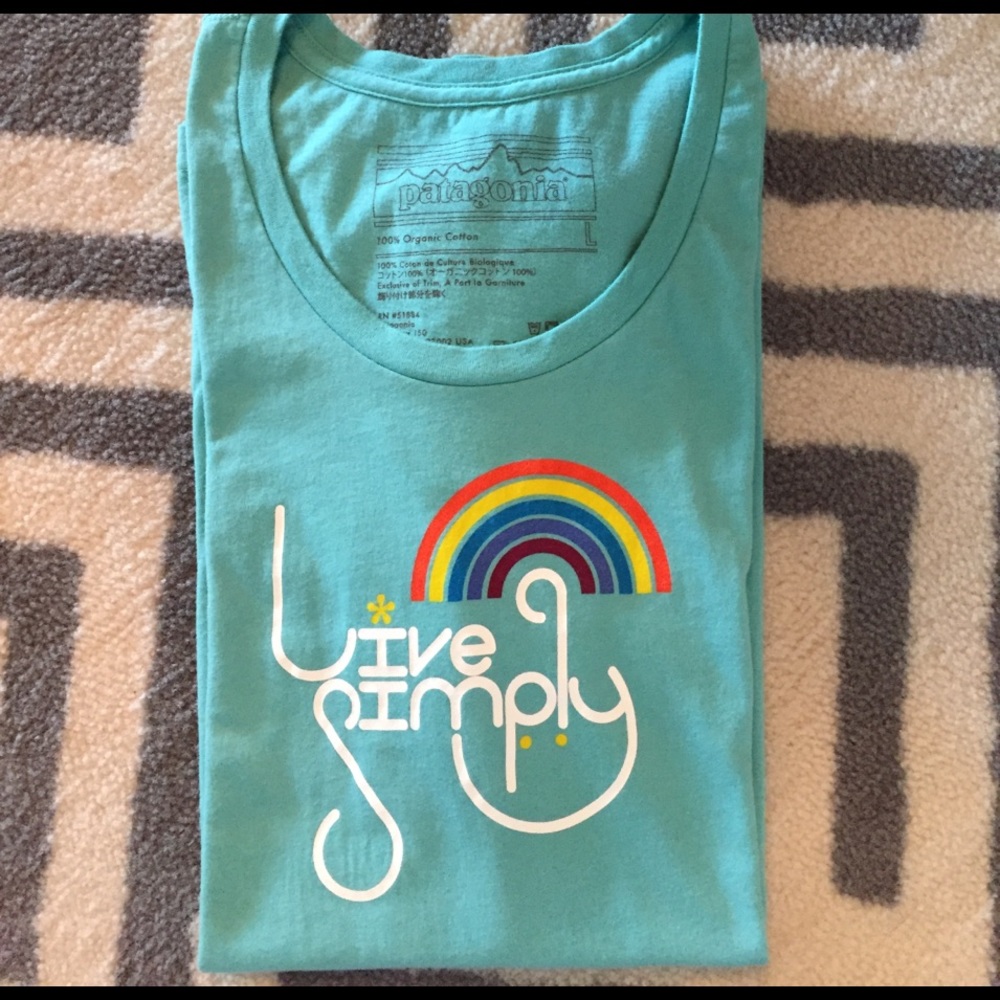 Patagonia "Live Simply" t-shirt