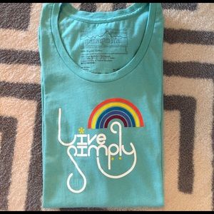 Patagonia "Live Simply" t-shirt
