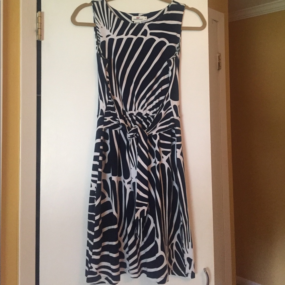 Vineyard vine dress