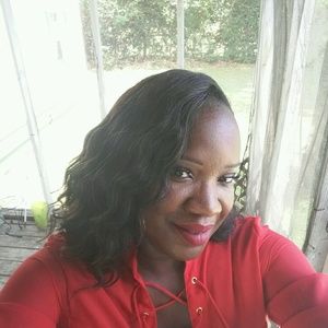 Meet your Posher, Sharon