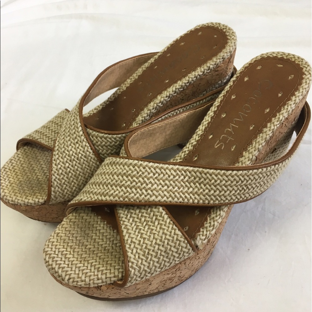 Coconuts woven sandals. Great condition!