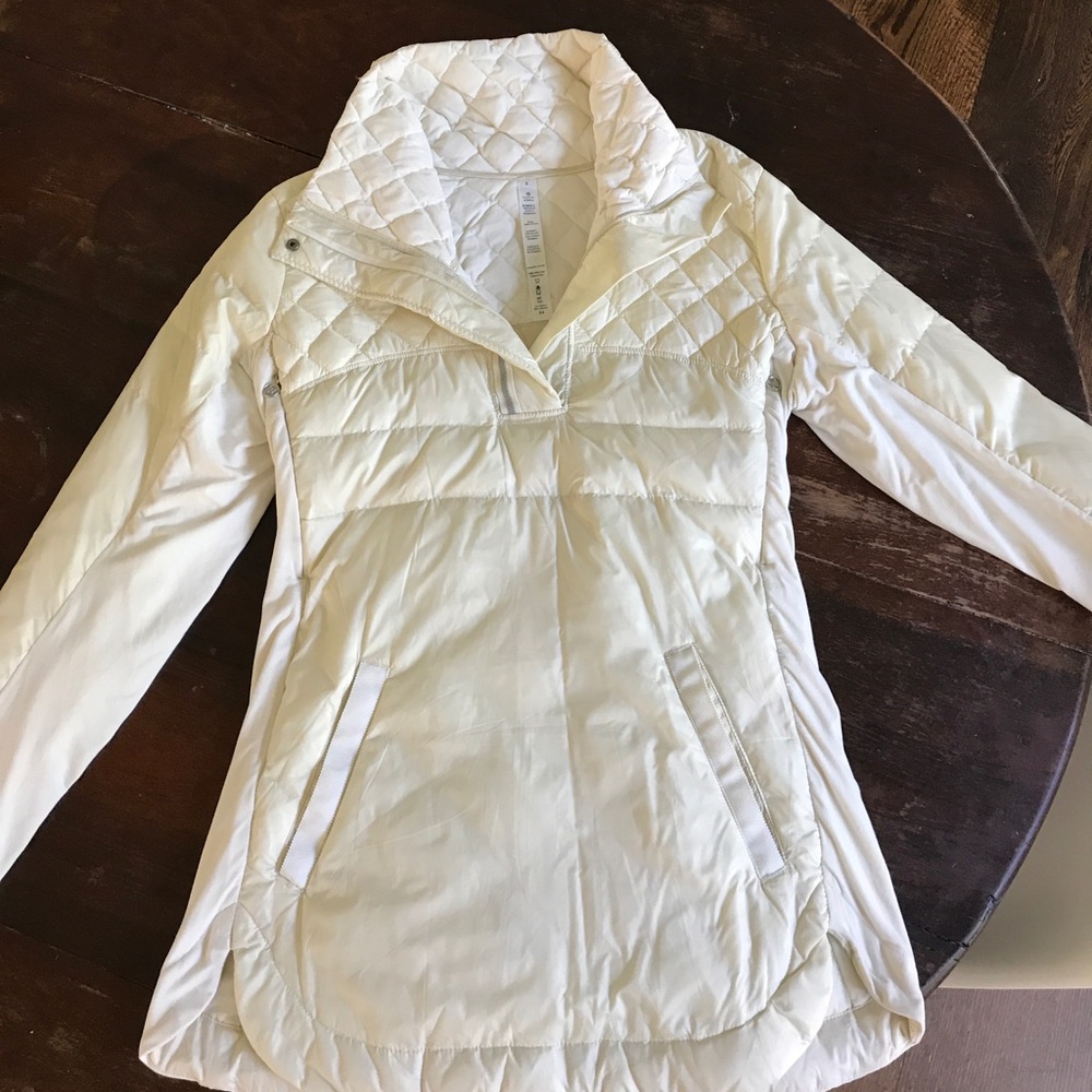 Lulu Lemon pullover in winter white size 6 - Picture 1 of 3