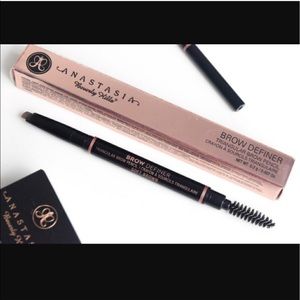 Anastasia brow pencil soft brown