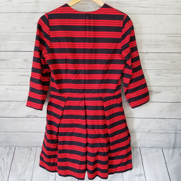 ❤️GAP Fit And Flare Pleated Size 6 Striped Dress❤️ - Picture 5 of 7