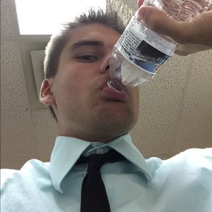 Meet your Posher, Eli