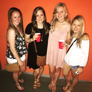 Meet your Posher, Annie